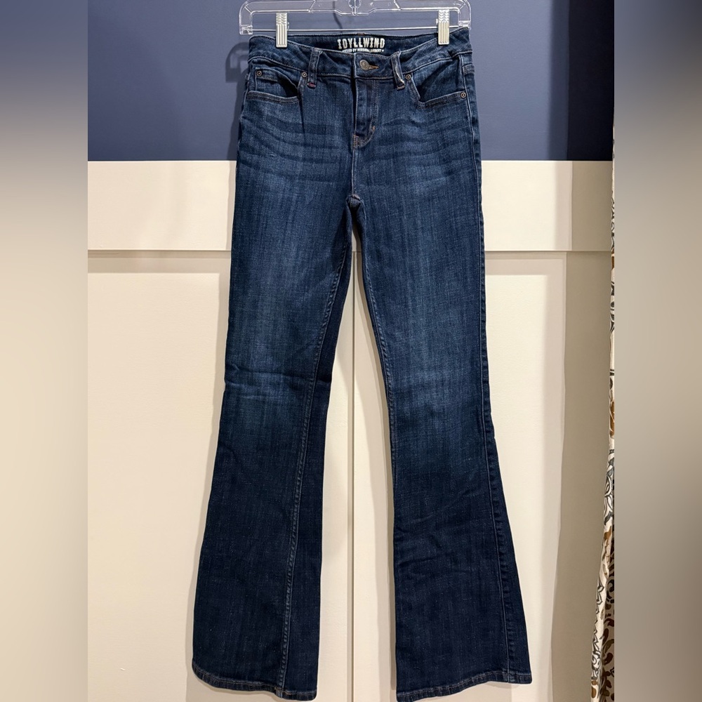 Idyllwind Indigo Flared Jeans Size 4 34L perfect for boots! EUC